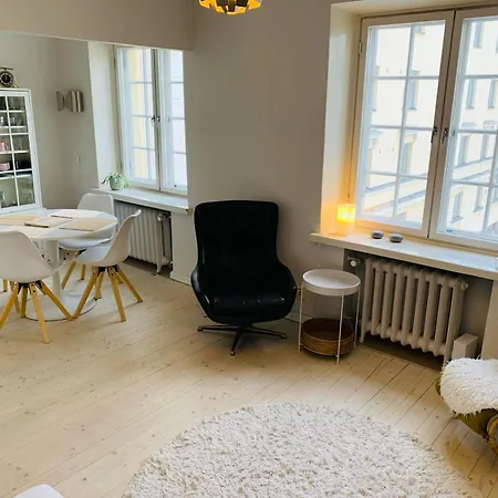 Charming In Toeoeloe With Nordic Design Apartament *