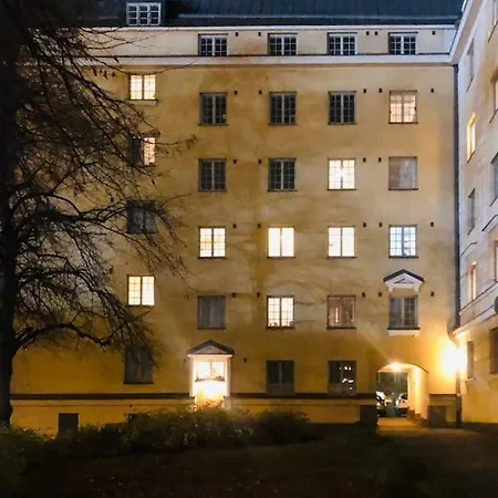 Charming In Toeoeloe With Nordic Design Lägenhet Helsingfors